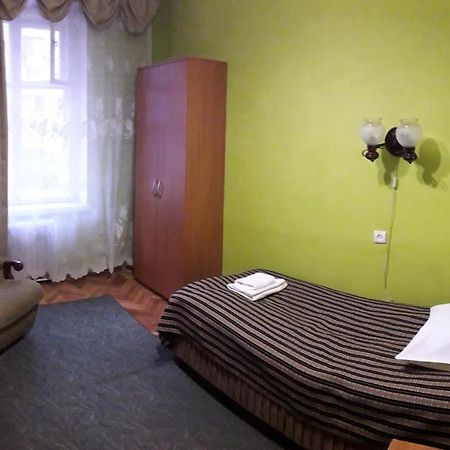 Kolos Hotel Obolon Kyiv Exterior photo