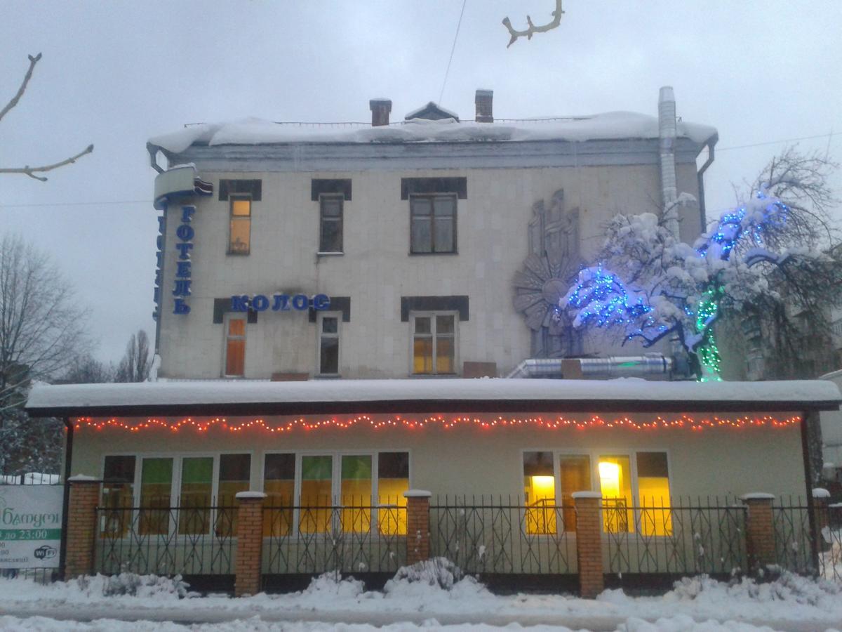Kolos Hotel Obolon Kyiv Exterior photo