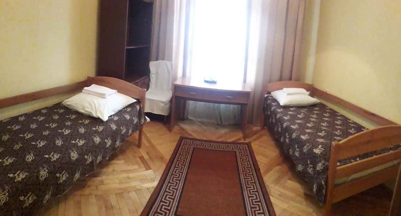 Kolos Hotel Obolon Kyiv Exterior photo