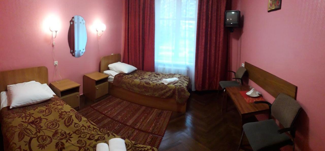 Kolos Hotel Obolon Kyiv Exterior photo